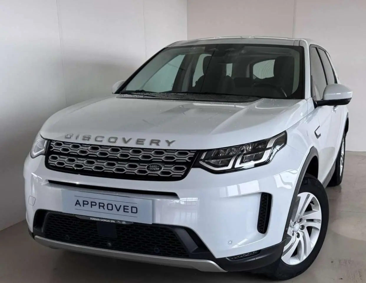 Photo 1 : Land Rover Discovery 2021 Hybrid