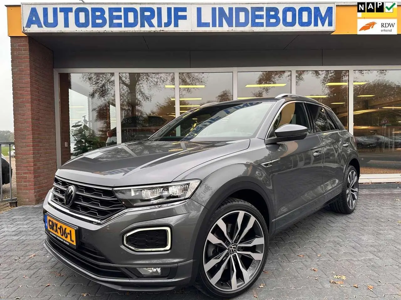 Photo 1 : Volkswagen T-roc 2021 Petrol