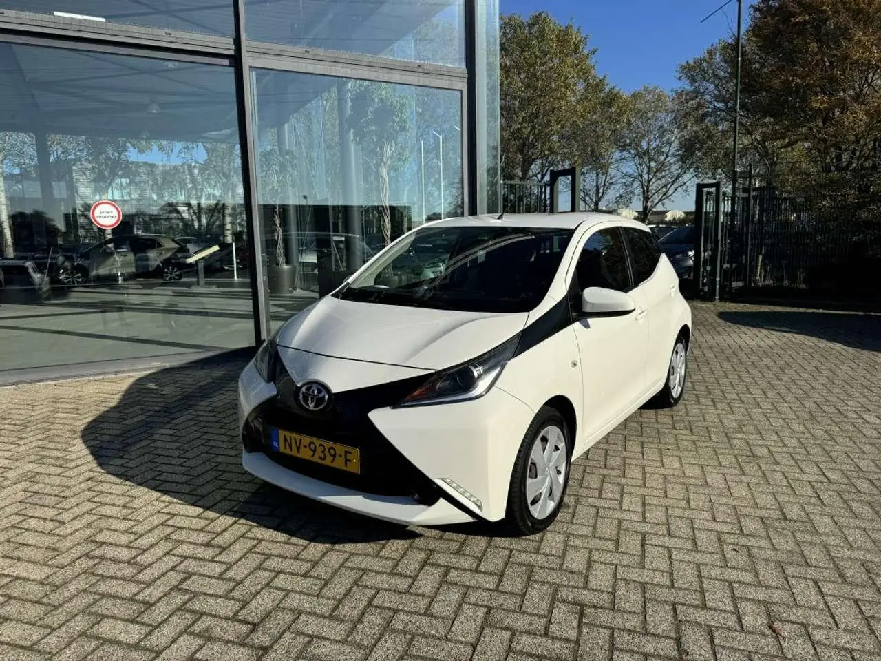 Photo 1 : Toyota Aygo 2016 Petrol