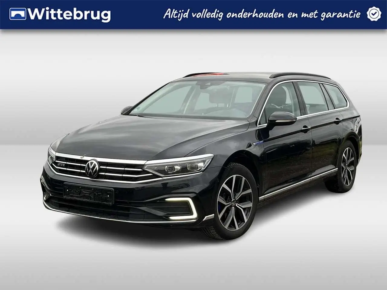 Photo 1 : Volkswagen Passat 2021 Hybrid