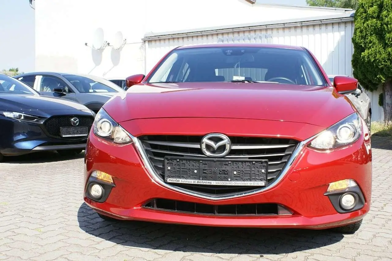 Photo 1 : Mazda 3 2015 Petrol