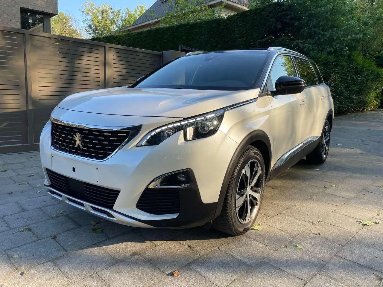 Photo 1 : Peugeot 5008 2018 Petrol