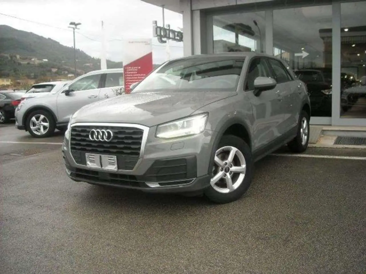 Photo 1 : Audi Q2 2020 Petrol