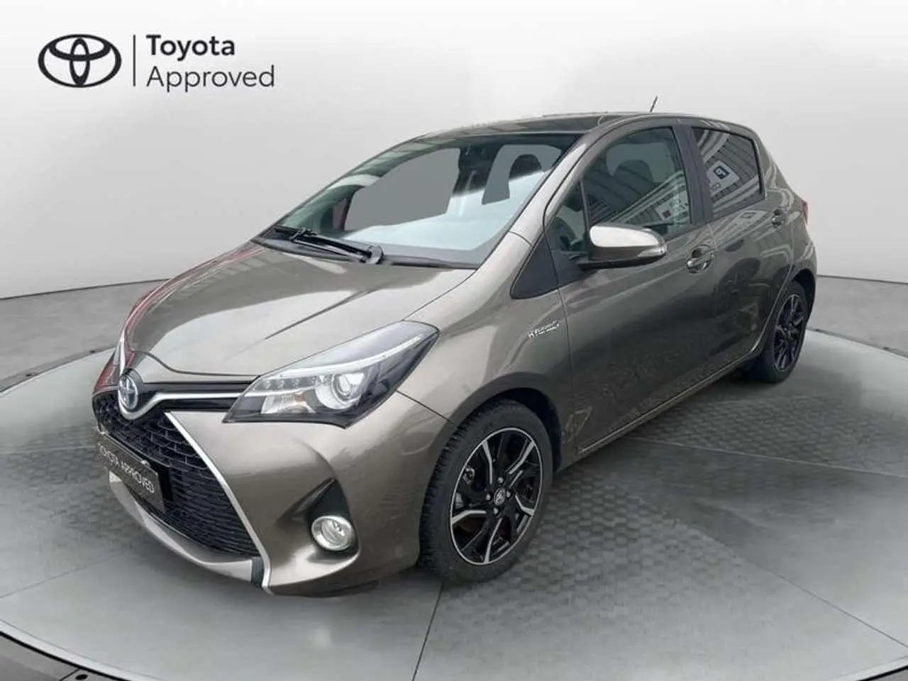 Photo 1 : Toyota Yaris 2016 Hybride