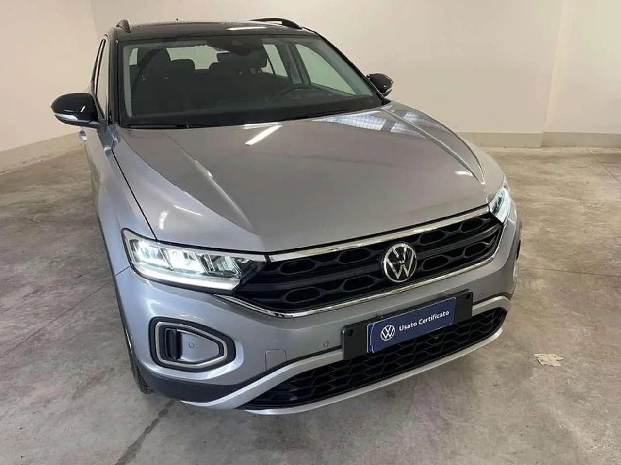 Photo 1 : Volkswagen T-roc 2023 Diesel