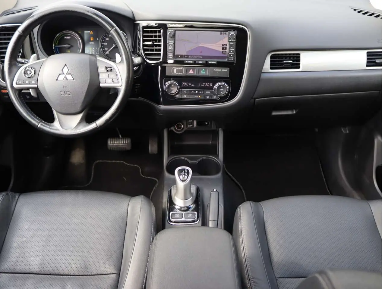 Photo 1 : Mitsubishi Outlander 2015 Hybride