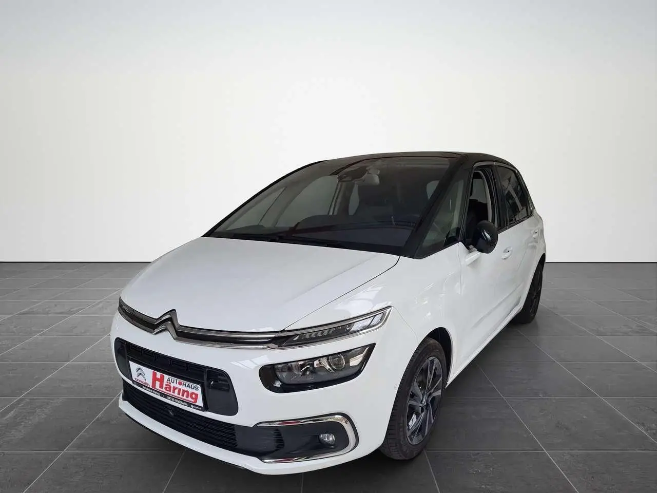 Photo 1 : Citroen C4 2018 Essence