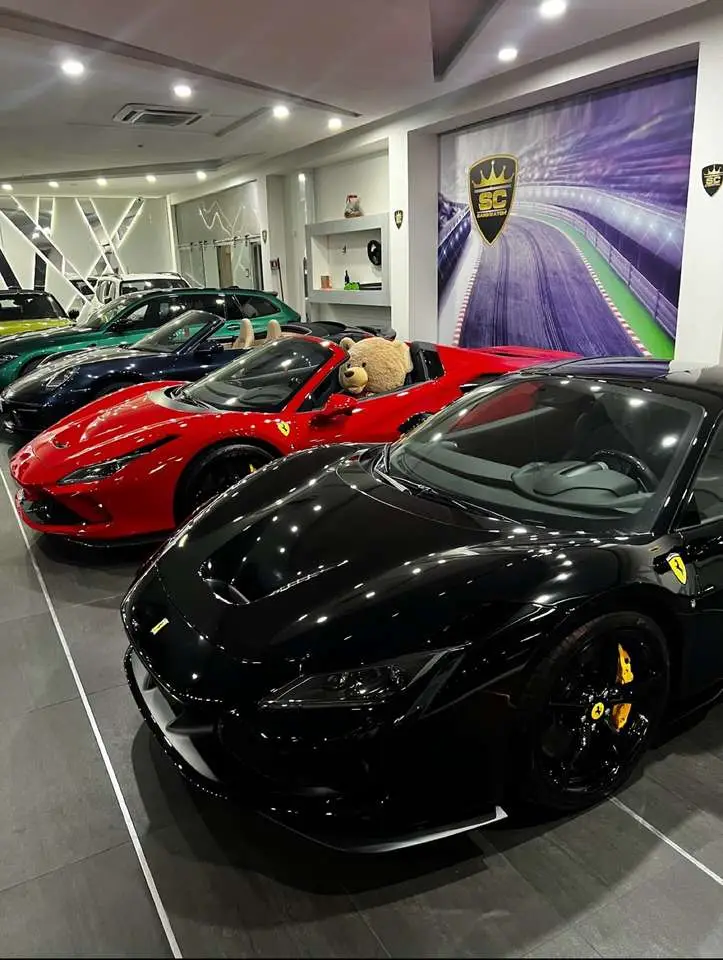 Photo 1 : Ferrari F8 2021 Petrol