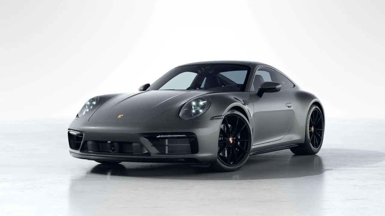 Photo 1 : Porsche 992 2021 Essence