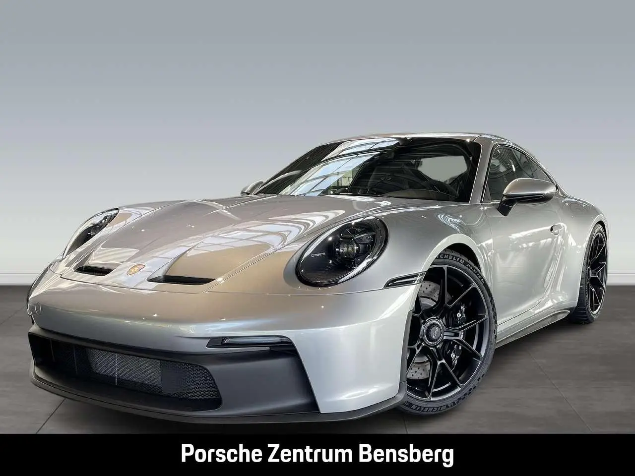 Photo 1 : Porsche 992 2021 Petrol