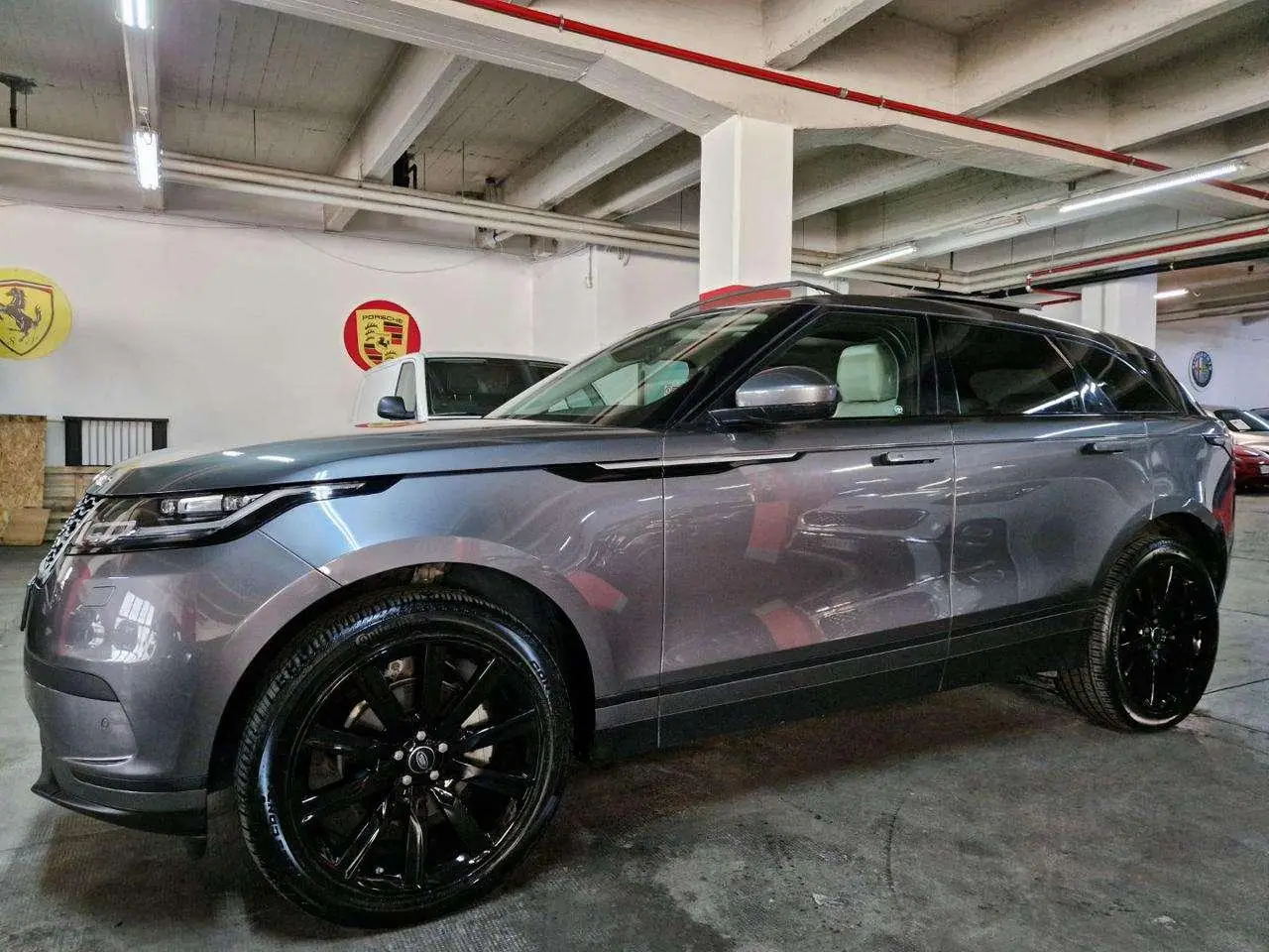 Photo 1 : Land Rover Range Rover Velar 2018 Diesel