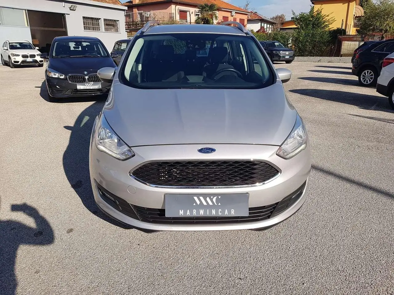 Photo 1 : Ford Grand C-max 2019 Diesel