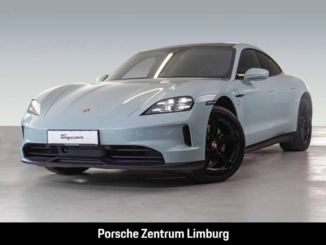 Photo 1 : Porsche Taycan 2024 Electric