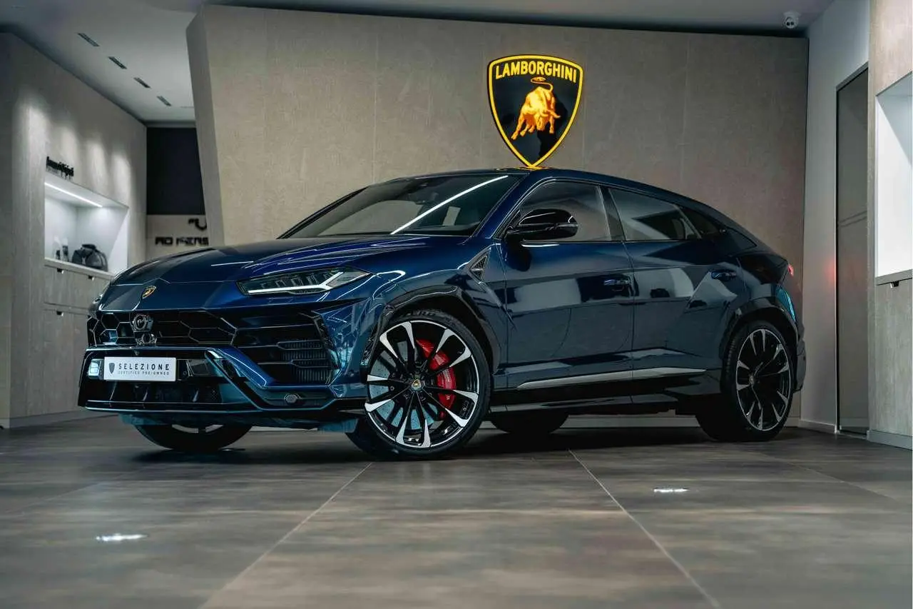 Photo 1 : Lamborghini Urus 2019 Essence