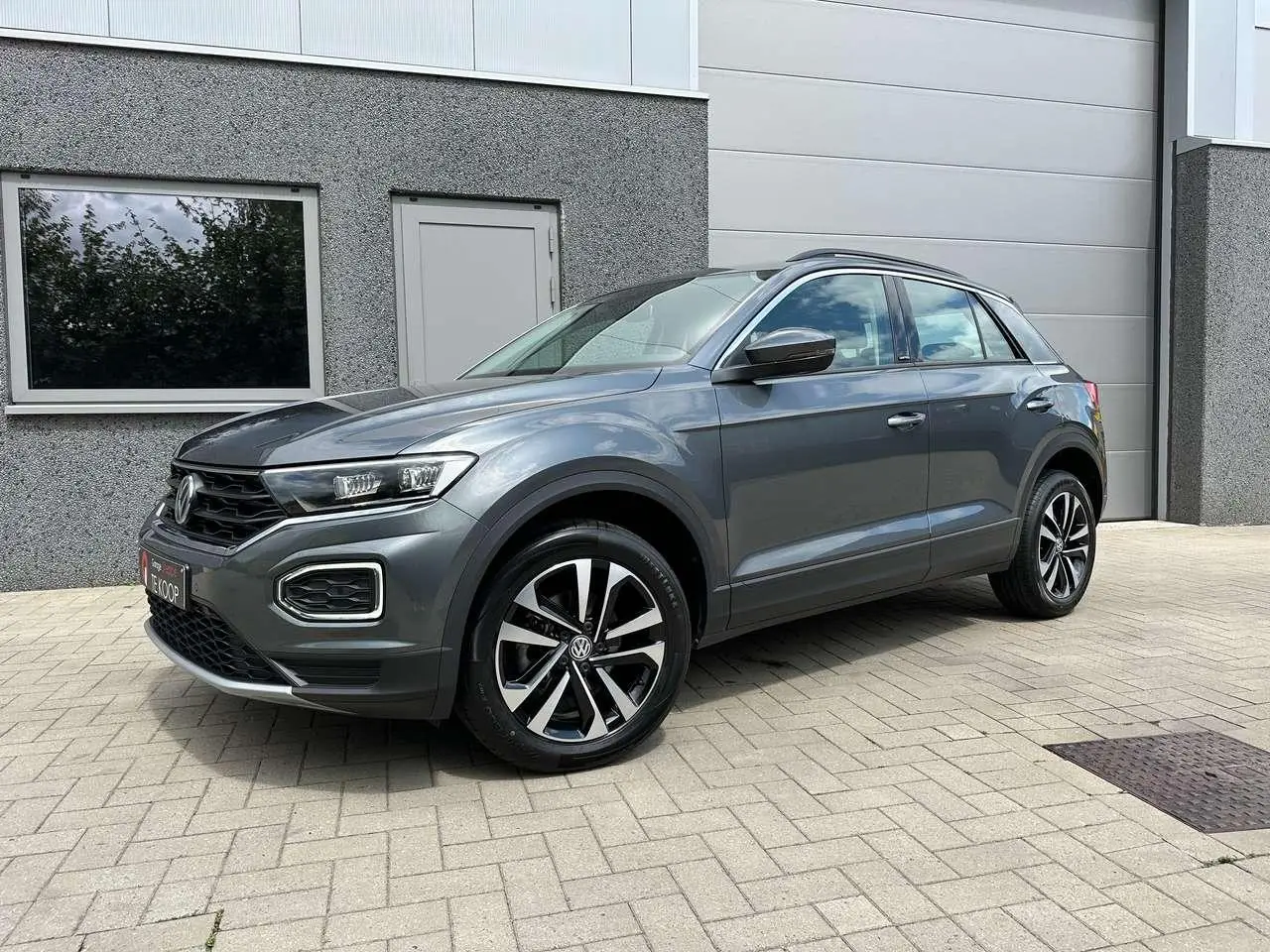 Photo 1 : Volkswagen T-roc 2020 Petrol