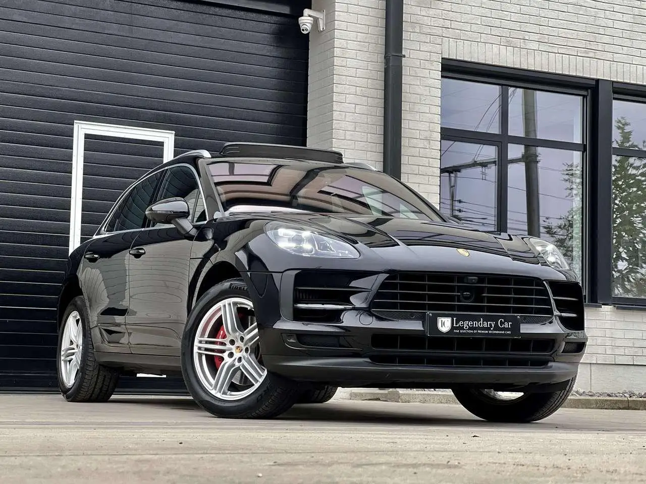 Photo 1 : Porsche Macan 2019 Petrol