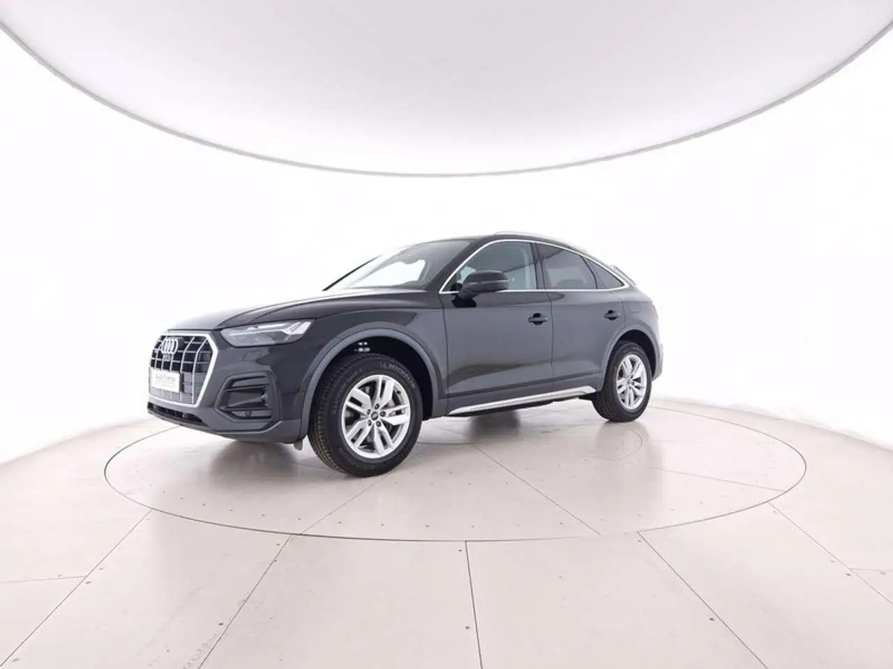 Photo 1 : Audi Q5 2024 Hybrid