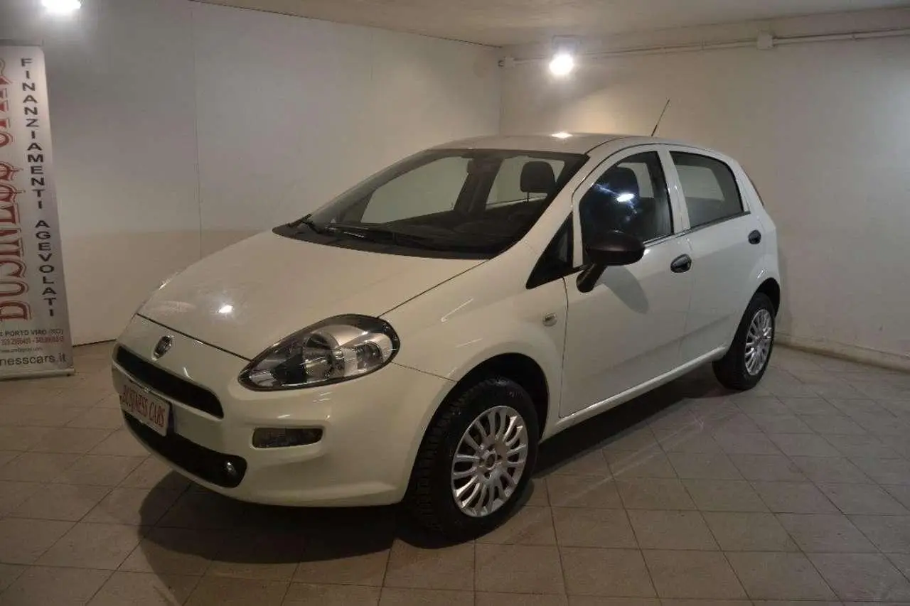 Photo 1 : Fiat Punto 2018 Autres