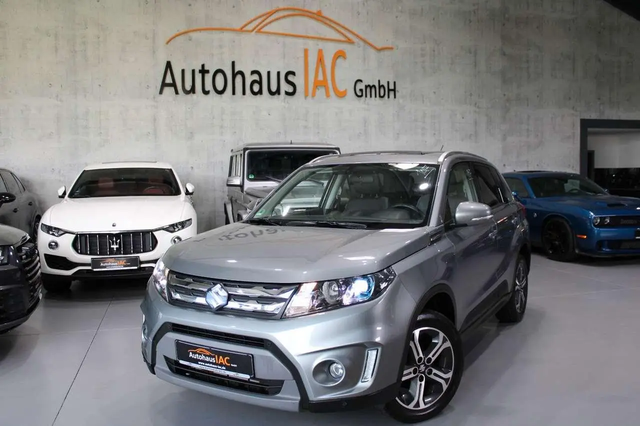 Photo 1 : Suzuki Vitara 2016 Petrol