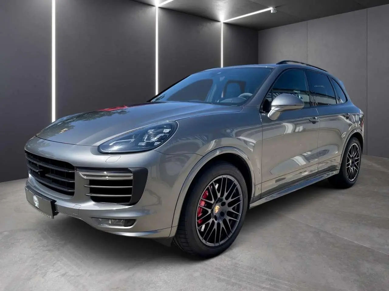 Photo 1 : Porsche Cayenne 2015 Petrol