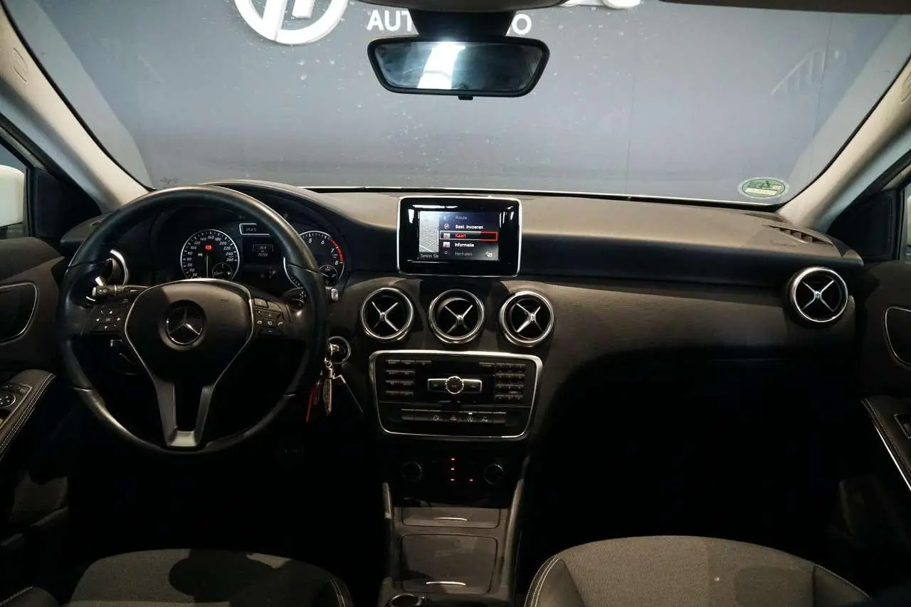 Photo 1 : Mercedes-benz Classe A 2015 Petrol