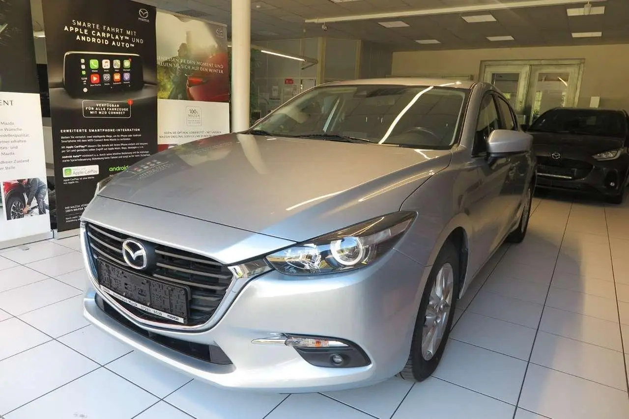 Photo 1 : Mazda 3 2018 Essence