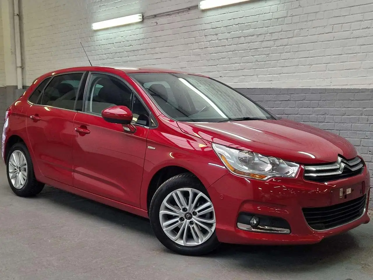 Photo 1 : Citroen C4 2015 Essence