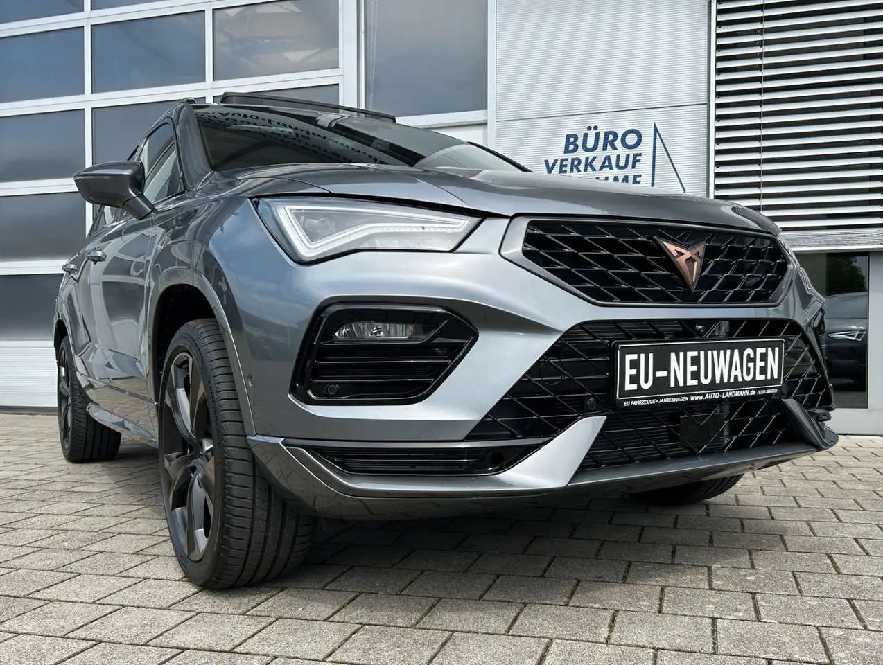 Photo 1 : Cupra Ateca 2024 Petrol