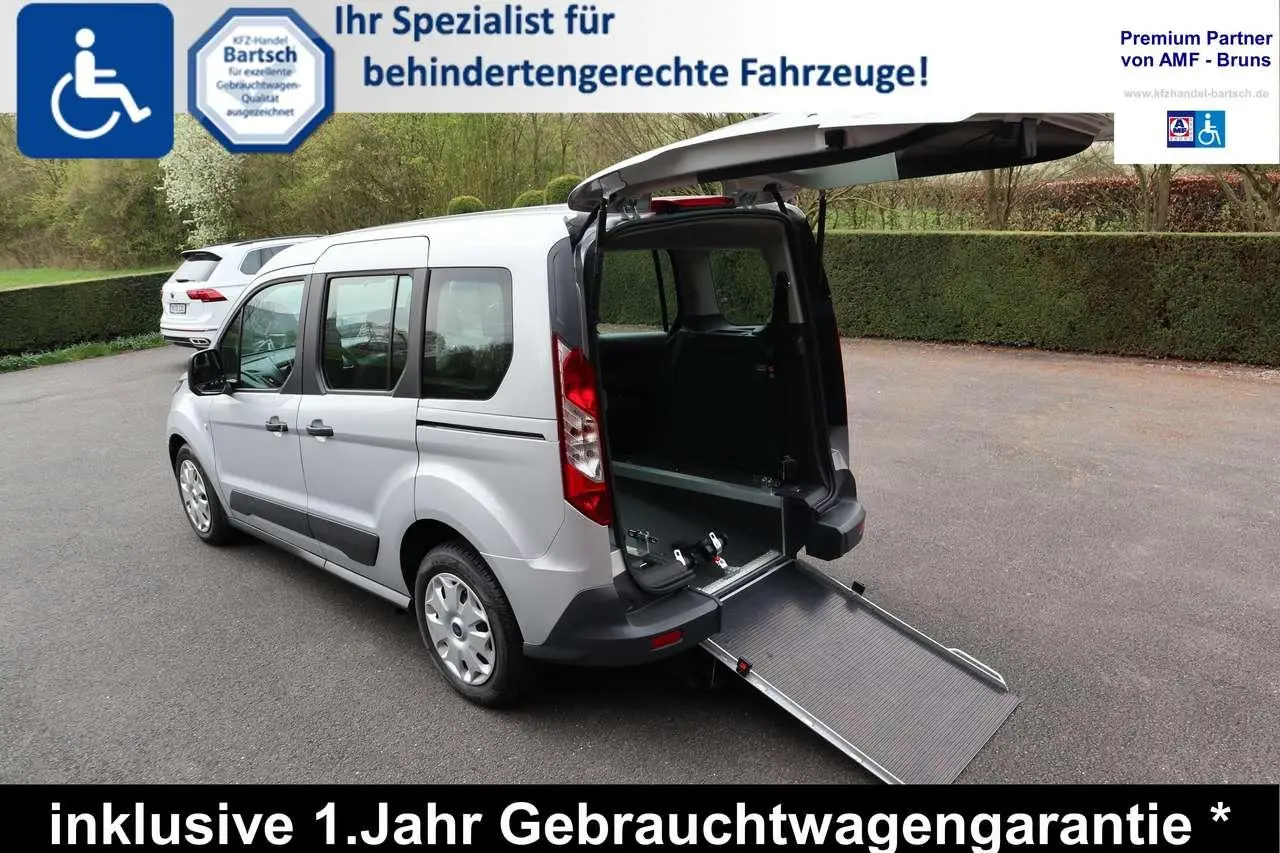 Photo 1 : Ford Tourneo 2017 Petrol