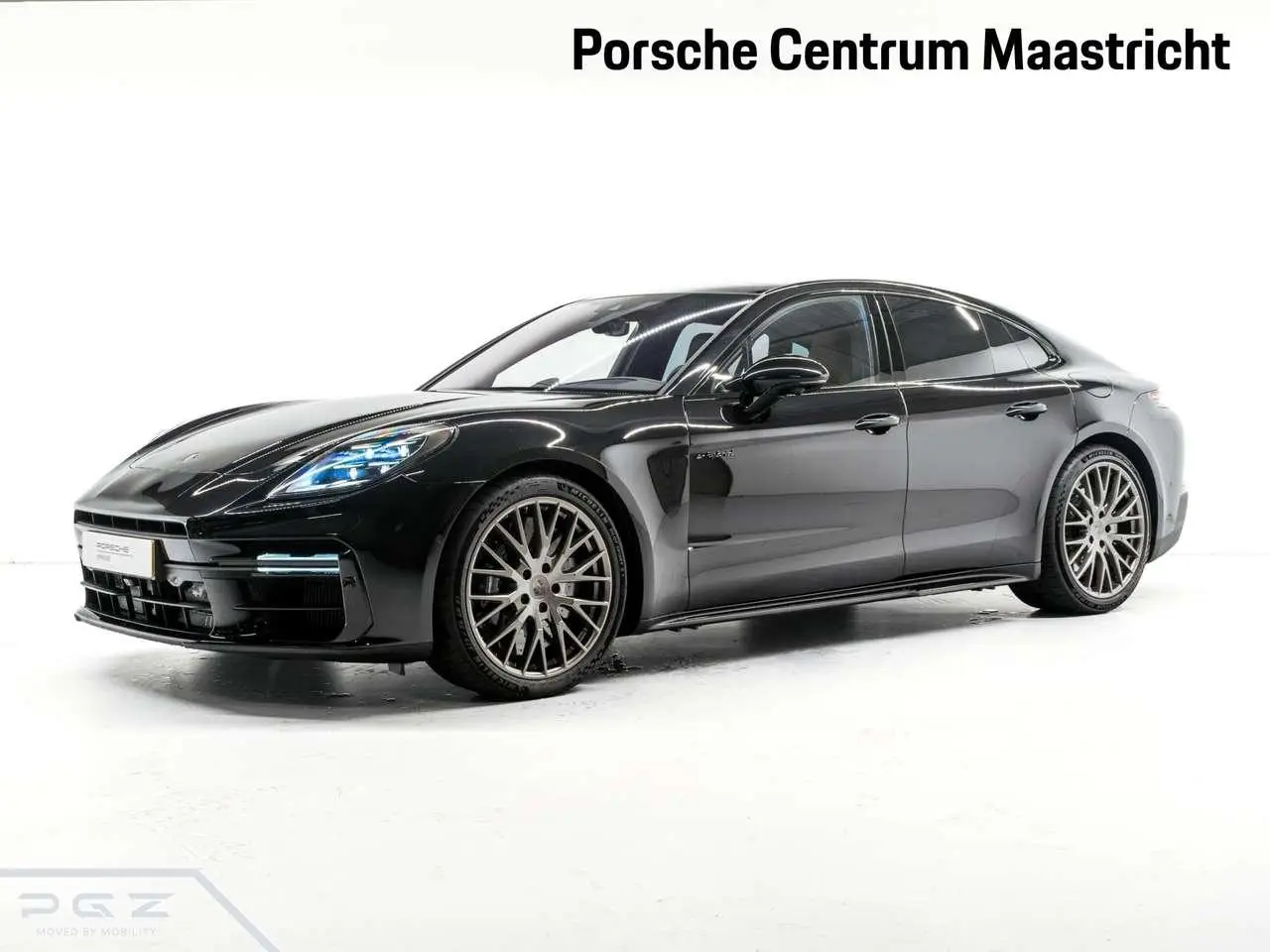 Photo 1 : Porsche Panamera 2024 Hybrid