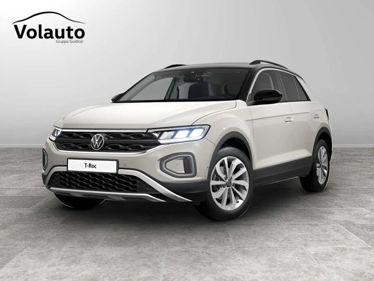 Photo 1 : Volkswagen T-roc 2024 Essence