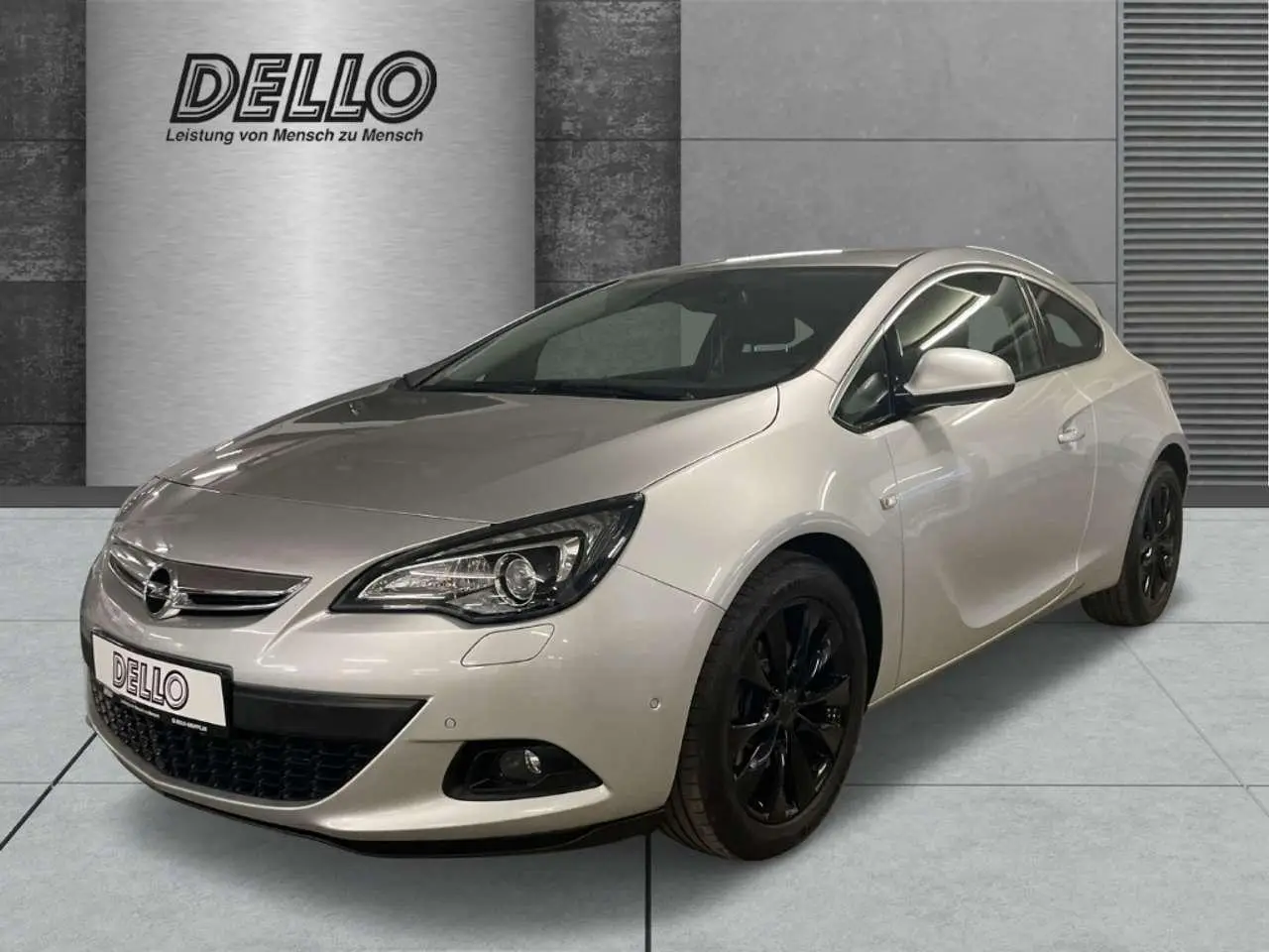 Photo 1 : Opel Astra 2015 Essence