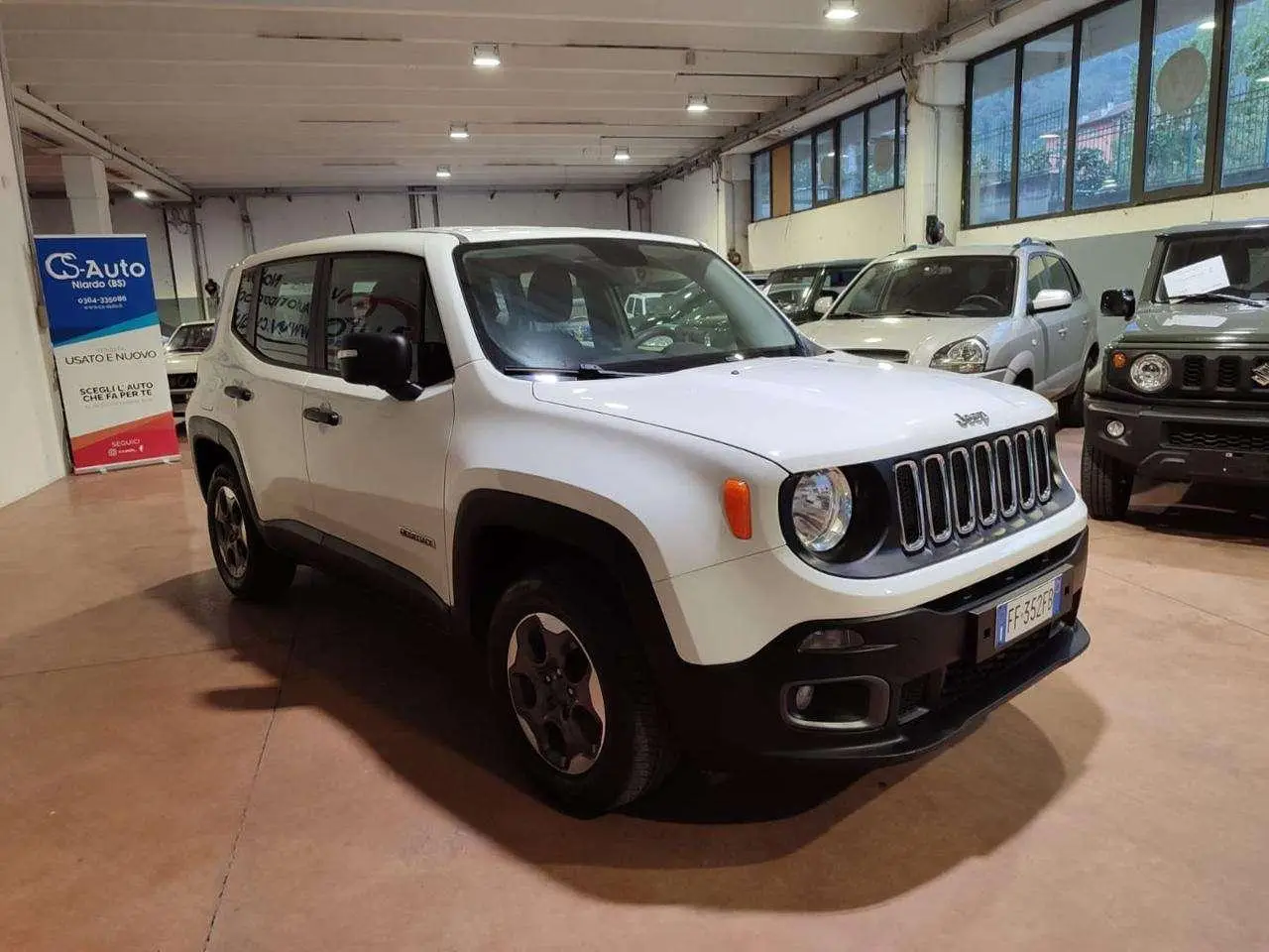 Photo 1 : Jeep Renegade 2016 Diesel