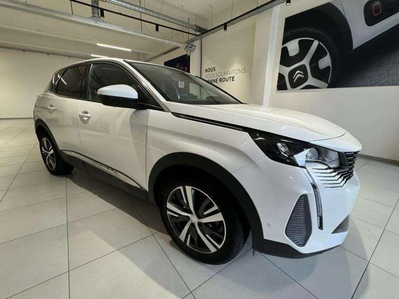 Photo 1 : Peugeot 3008 2021 Essence