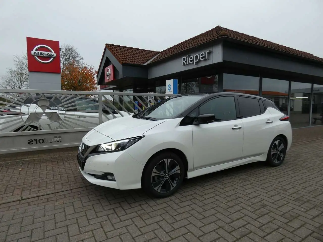 Photo 1 : Nissan Leaf 2022 Electric