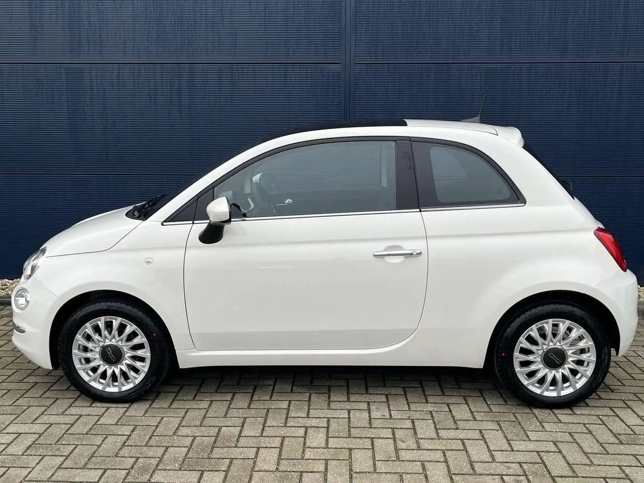 Photo 1 : Fiat 500 2024 Hybrid