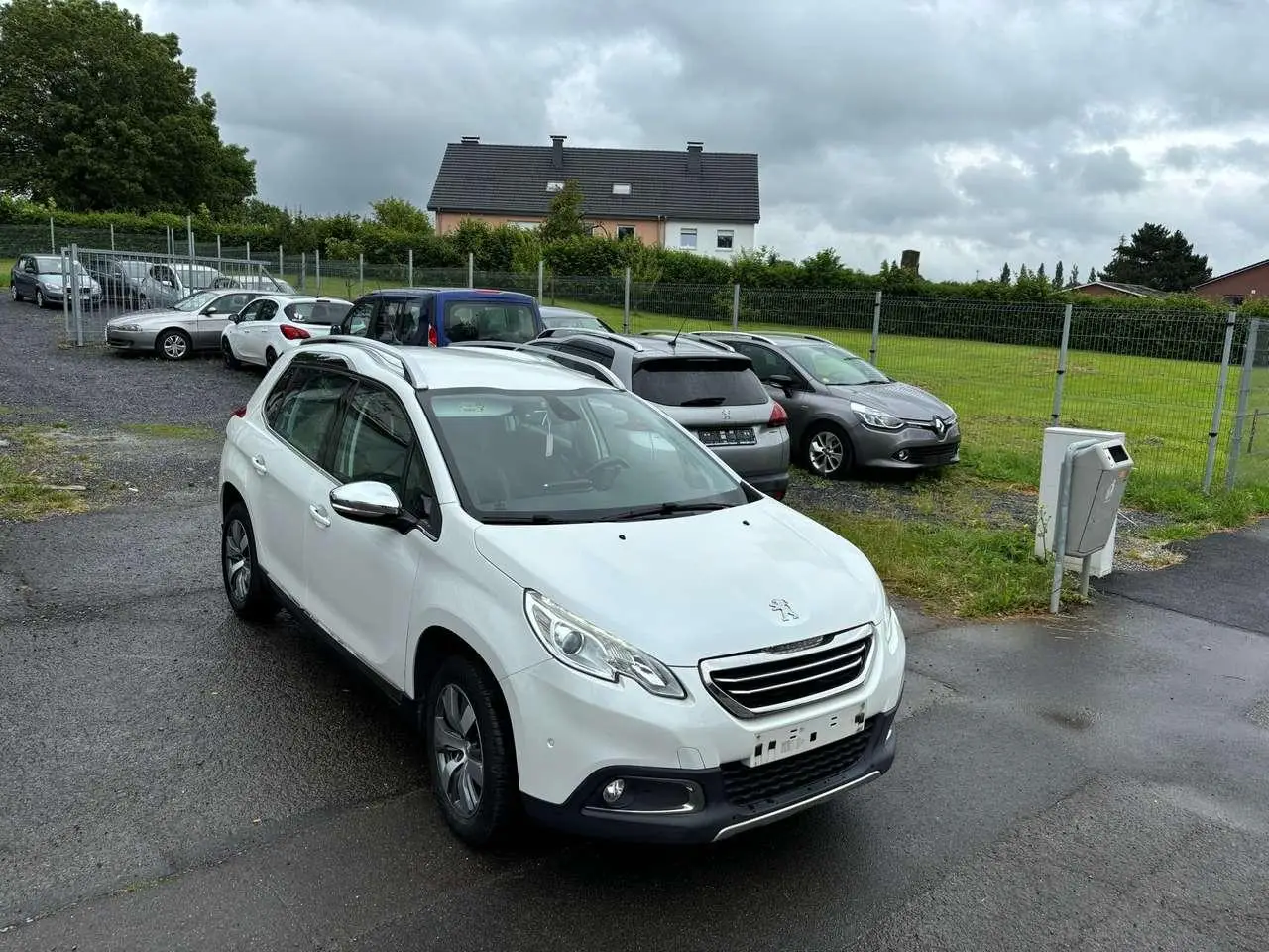 Photo 1 : Peugeot 2008 2015 Petrol