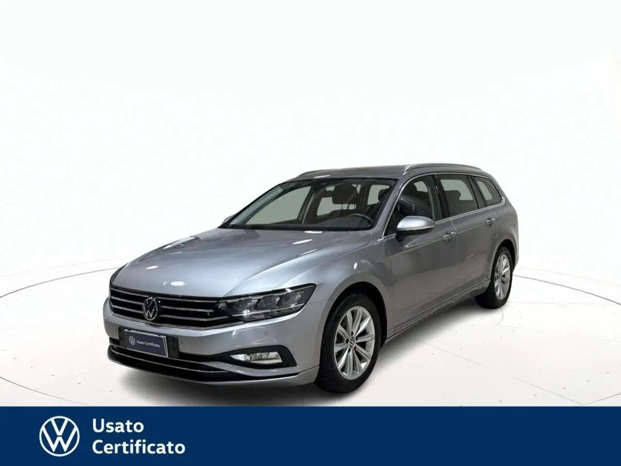 Photo 1 : Volkswagen Passat 2023 Diesel