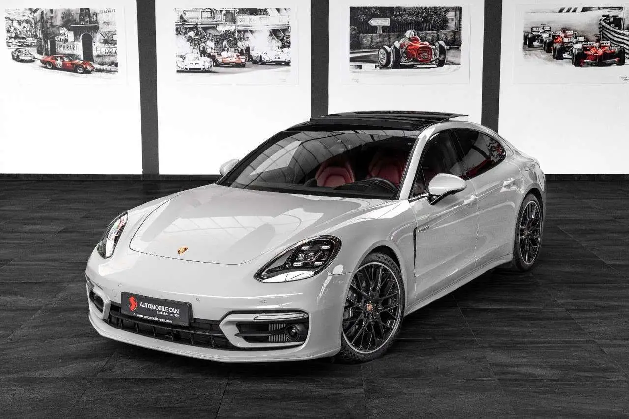 Photo 1 : Porsche Panamera 2021 Hybrid