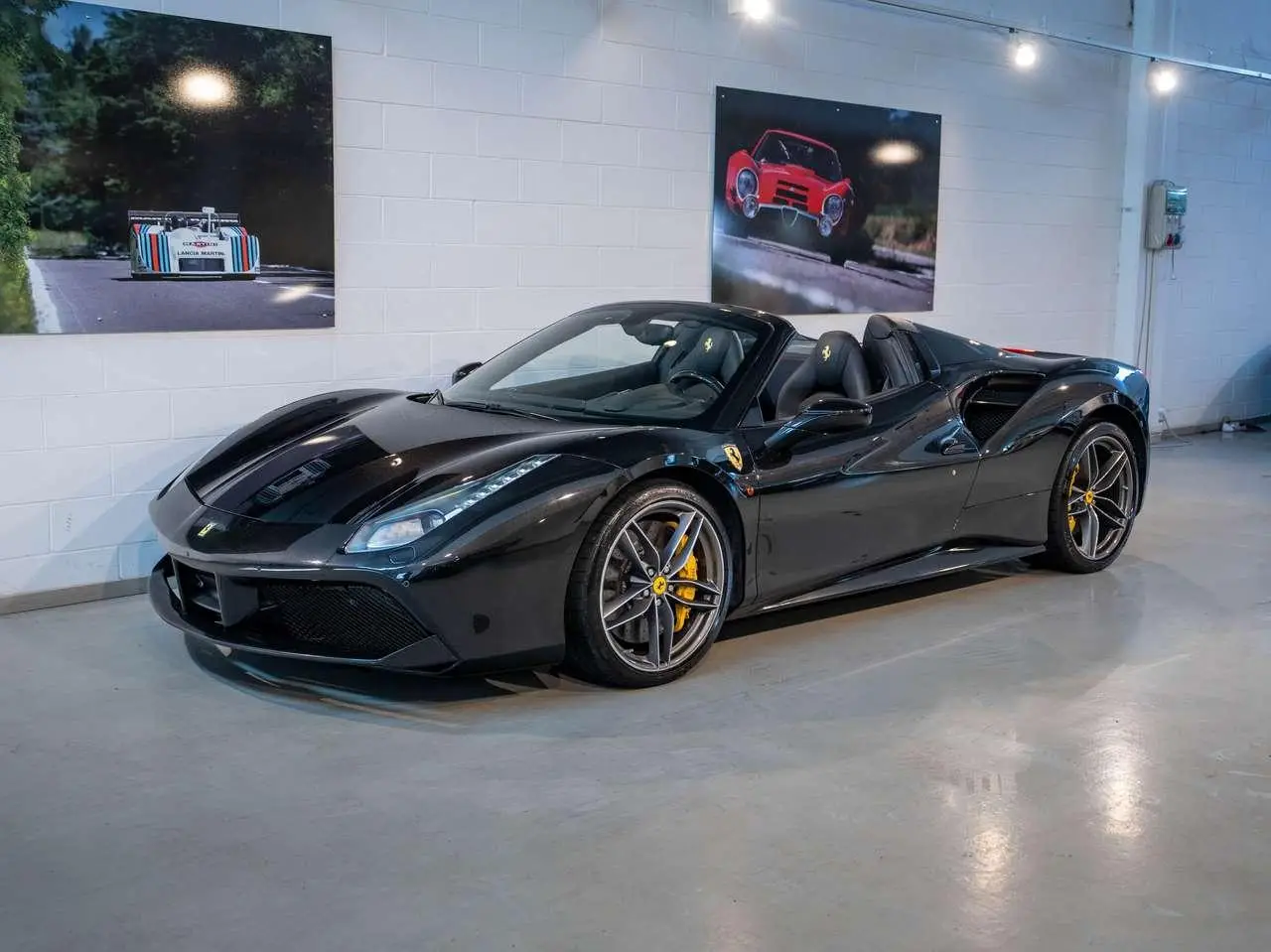 Photo 1 : Ferrari 488 2018 Essence