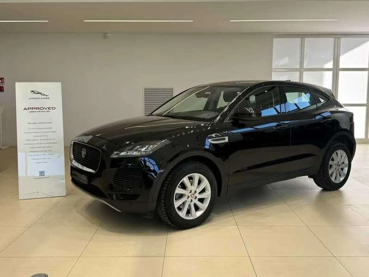 Photo 1 : Jaguar E-pace 2020 Diesel