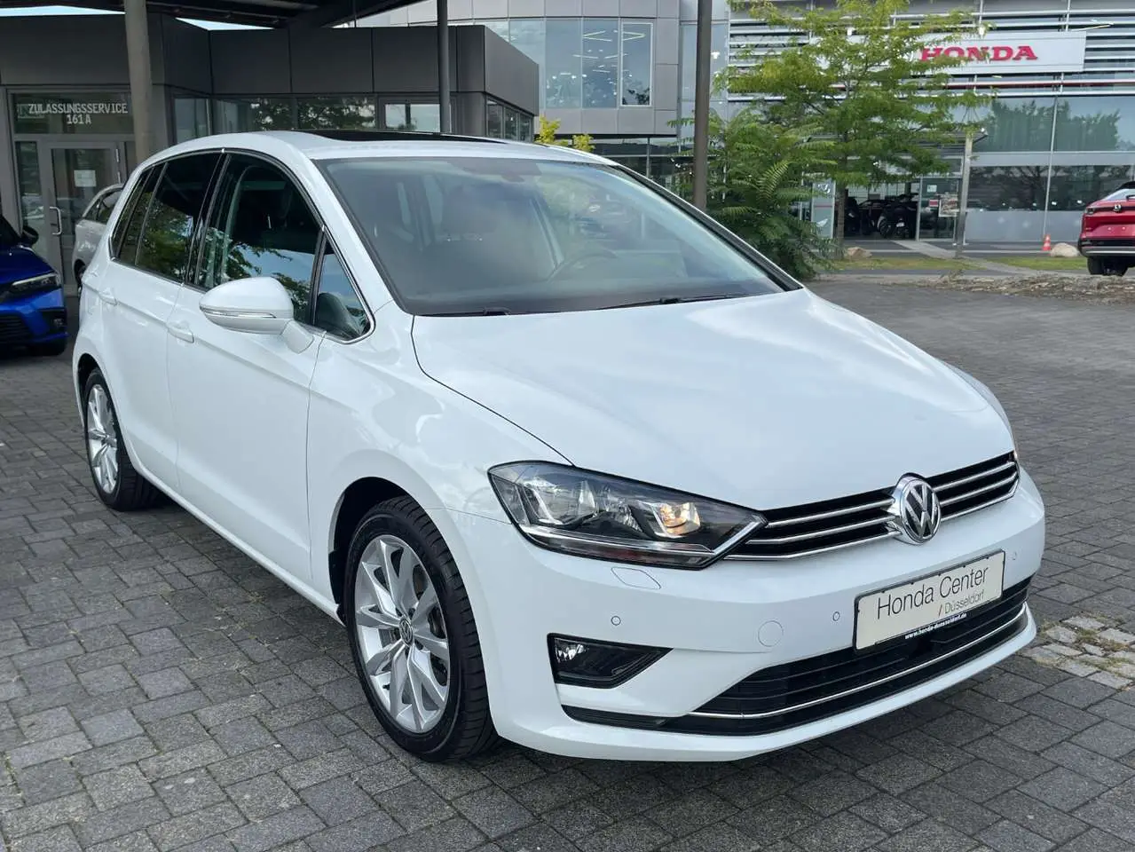 Photo 1 : Volkswagen Golf 2017 Petrol