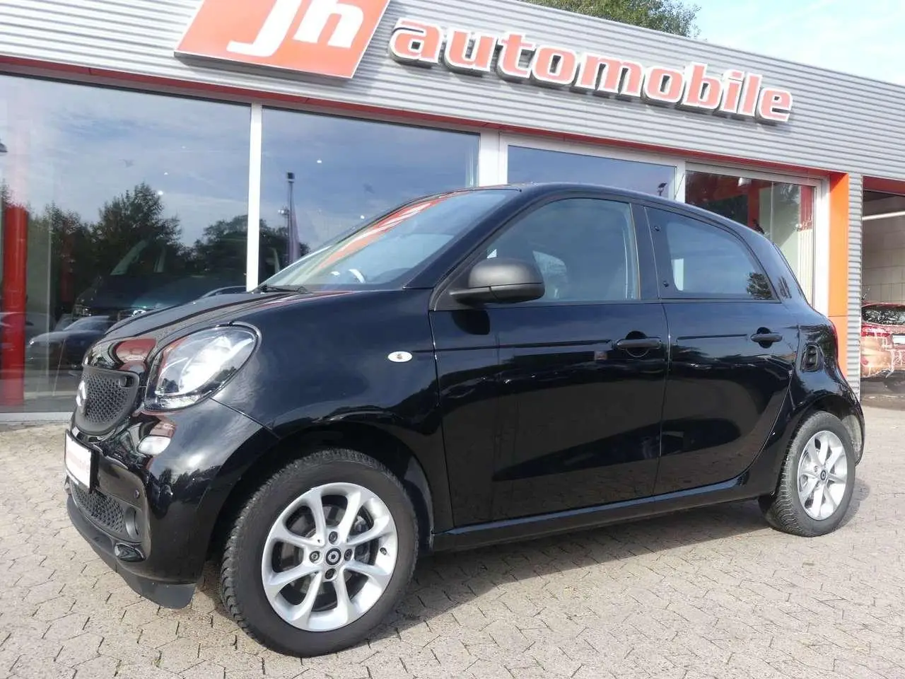 Photo 1 : Smart Forfour 2019 Essence