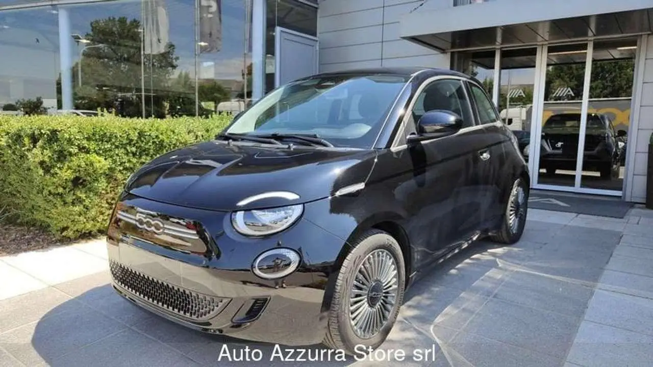 Photo 1 : Fiat 500 2022 Electric