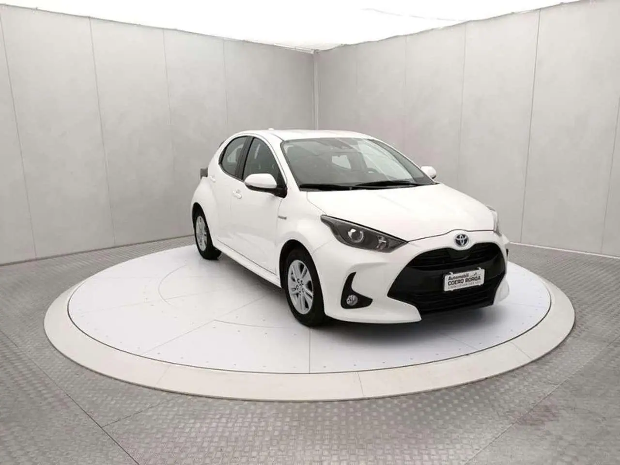 Photo 1 : Toyota Yaris 2021 Hybrid