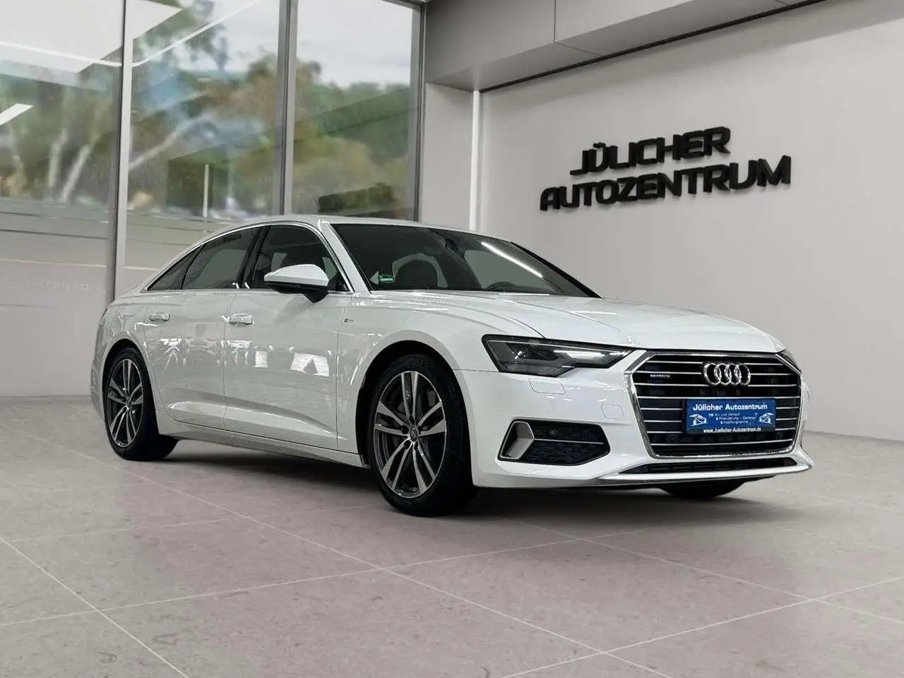 Photo 1 : Audi A6 2019 Petrol