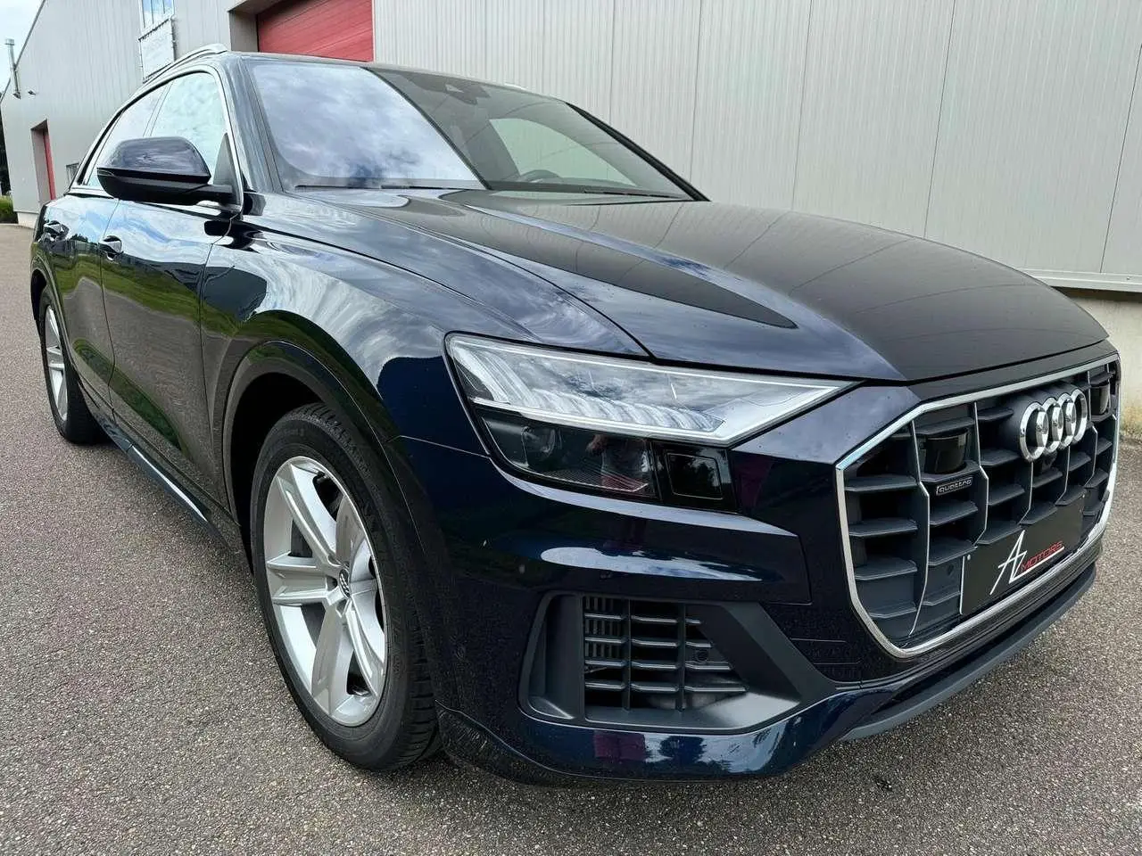 Photo 1 : Audi Q8 2020 Essence