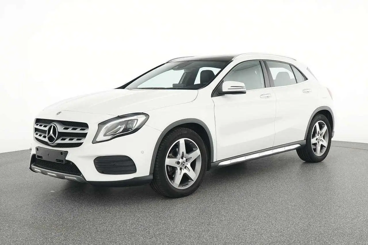 Photo 1 : Mercedes-benz Classe Gla 2020 Petrol