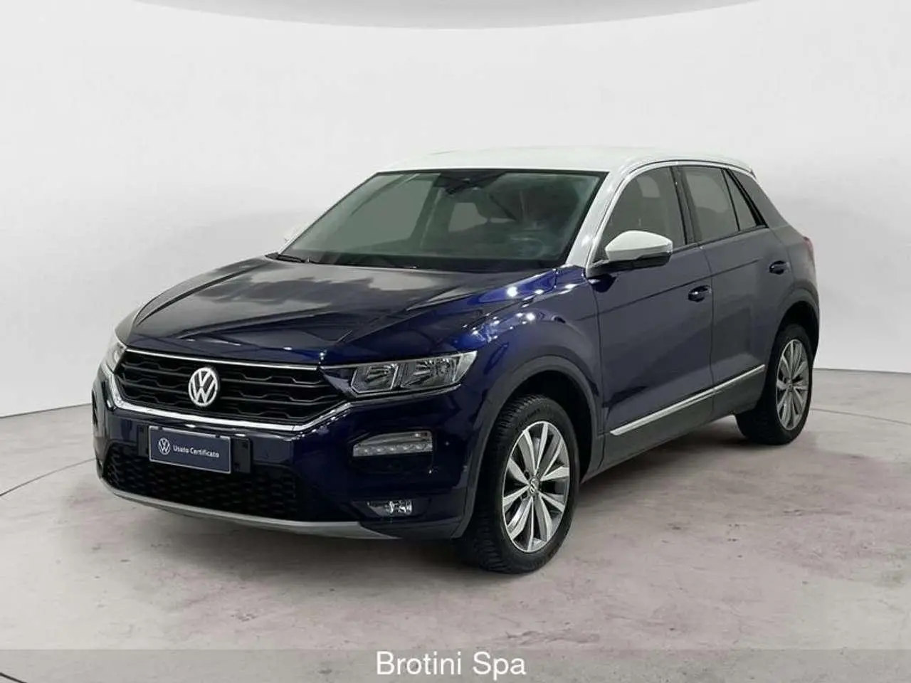 Photo 1 : Volkswagen T-roc 2020 Essence