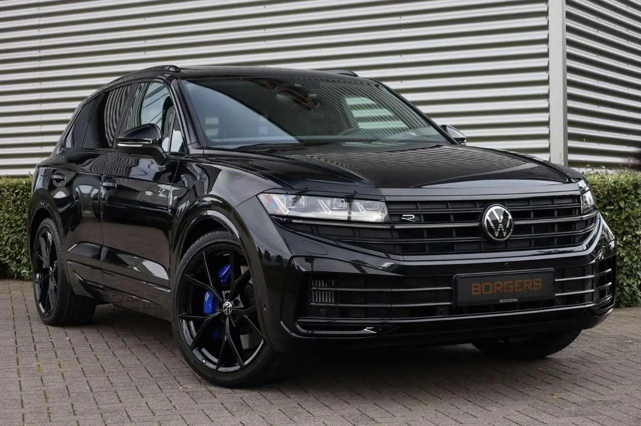 Photo 1 : Volkswagen Touareg 2024 Hybrid